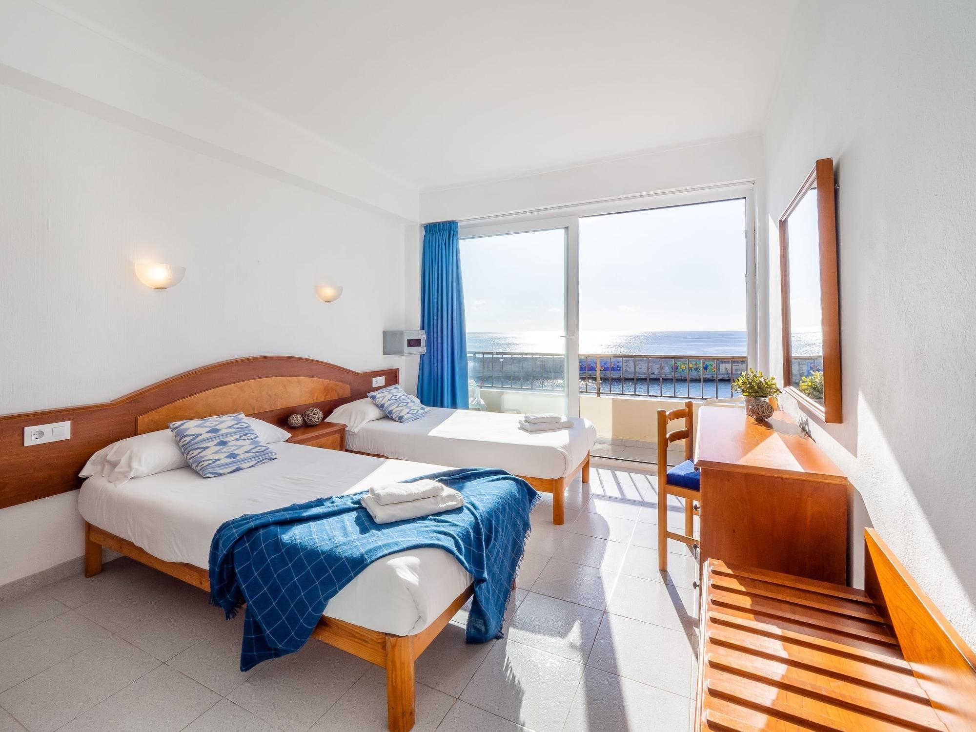Hostal Port Corona Cala Ratjada  Dış mekan fotoğraf